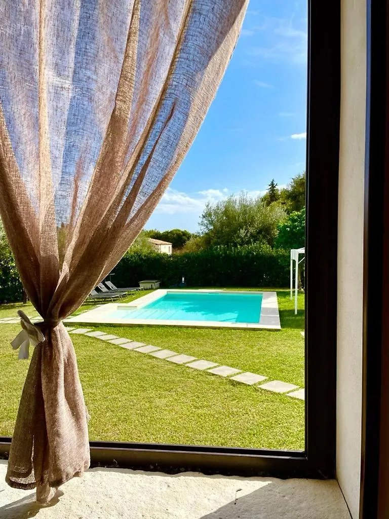 Villa Strelitzia'S House With Heated Pool From December 2024, Private Garden And Private Parking & Wi-Fi Avola Сasa de vacaciones